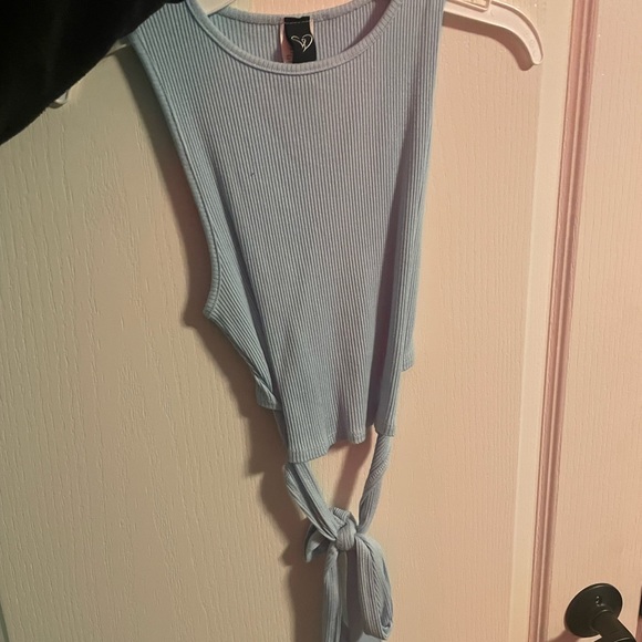 windsor tank top - Picture 2 of 3